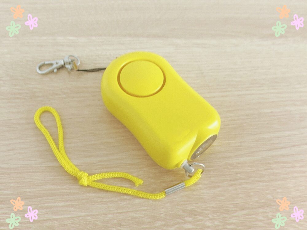 入学時に学校から配布された防犯ブザーの写真